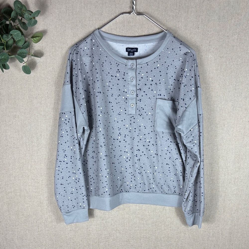 Splendid > Light Gray Crewneck Henley Long Sleeve Shirt with Navy Dots Medium